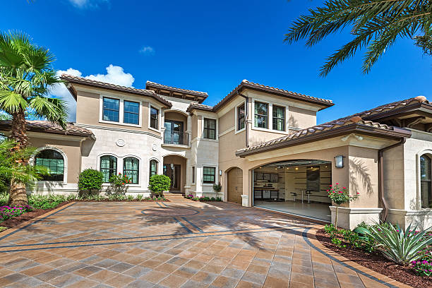 Best Interlocking Driveway Pavers  in Holton, KS