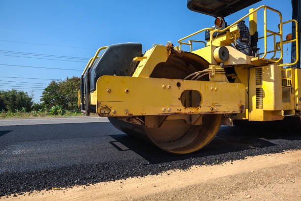 Best Driveway Pavers Near Me  in Holton, KS